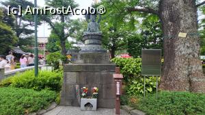 [P25] Pe alee exista statui a doi Buddha, inalte de aproape 2,5 metri si o mica gradina in stil japonez, cu apa curgatoare, iaz cu pesti, cascada, podet, felinare, roci, altare, in miniatura. » foto by geani anto
 - 
<span class="allrVoted glyphicon glyphicon-heart hidden" id="av1438007"></span>
<a class="m-l-10 hidden" id="sv1438007" onclick="voting_Foto_DelVot(,1438007,7999)" role="button">șterge vot <span class="glyphicon glyphicon-remove"></span></a>
<a id="v91438007" class=" c-red"  onclick="voting_Foto_SetVot(1438007)" role="button"><span class="glyphicon glyphicon-heart-empty"></span> <b>LIKE</b> = Votează poza</a> <img class="hidden"  id="f1438007W9" src="/imagini/loader.gif" border="0" /><span class="AjErrMes hidden" id="e1438007ErM"></span>