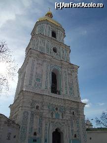 [P81] catedrala Sf. Sofia este prima biserică din Kiev – construită de fiul lui Vladimir, Iaroslav cel Înţelept, Sf. Sofia (numită după Catedrala Ortodoxă din Constantinopole)  » foto by delfinson
 - 
<span class="allrVoted glyphicon glyphicon-heart hidden" id="av497883"></span>
<a class="m-l-10 hidden" id="sv497883" onclick="voting_Foto_DelVot(,497883,8014)" role="button">șterge vot <span class="glyphicon glyphicon-remove"></span></a>
<a id="v9497883" class=" c-red"  onclick="voting_Foto_SetVot(497883)" role="button"><span class="glyphicon glyphicon-heart-empty"></span> <b>LIKE</b> = Votează poza</a> <img class="hidden"  id="f497883W9" src="/imagini/loader.gif" border="0" /><span class="AjErrMes hidden" id="e497883ErM"></span>