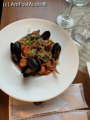 [P10] Paste cu fructe de mare » foto by Marelte
 - 
<span class="allrVoted glyphicon glyphicon-heart hidden" id="av1486141"></span>
<a class="m-l-10 hidden" id="sv1486141" onclick="voting_Foto_DelVot(,1486141,8050)" role="button">șterge vot <span class="glyphicon glyphicon-remove"></span></a>
<a id="v91486141" class=" c-red"  onclick="voting_Foto_SetVot(1486141)" role="button"><span class="glyphicon glyphicon-heart-empty"></span> <b>LIKE</b> = Votează poza</a> <img class="hidden"  id="f1486141W9" src="/imagini/loader.gif" border="0" /><span class="AjErrMes hidden" id="e1486141ErM"></span>