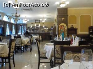 [P03] Restaurant Vintage Park Place Hunedoara - vedere din interior (inclusiv barul)  » foto by Dragoș_MD
 - 
<span class="allrVoted glyphicon glyphicon-heart hidden" id="av723413"></span>
<a class="m-l-10 hidden" id="sv723413" onclick="voting_Foto_DelVot(,723413,8102)" role="button">șterge vot <span class="glyphicon glyphicon-remove"></span></a>
<a id="v9723413" class=" c-red"  onclick="voting_Foto_SetVot(723413)" role="button"><span class="glyphicon glyphicon-heart-empty"></span> <b>LIKE</b> = Votează poza</a> <img class="hidden"  id="f723413W9" src="/imagini/loader.gif" border="0" /><span class="AjErrMes hidden" id="e723413ErM"></span>