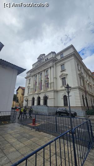 [P22] muzeul favelei » foto by robert
 - 
<span class="allrVoted glyphicon glyphicon-heart hidden" id="av1519657"></span>
<a class="m-l-10 hidden" id="sv1519657" onclick="voting_Foto_DelVot(,1519657,8109)" role="button">șterge vot <span class="glyphicon glyphicon-remove"></span></a>
<a id="v91519657" class=" c-red"  onclick="voting_Foto_SetVot(1519657)" role="button"><span class="glyphicon glyphicon-heart-empty"></span> <b>LIKE</b> = Votează poza</a> <img class="hidden"  id="f1519657W9" src="/imagini/loader.gif" border="0" /><span class="AjErrMes hidden" id="e1519657ErM"></span>