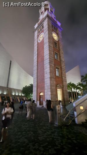 [P28] Former Kowloon-Canton Railway Clock Tower, ridicat in 1915 ca parte a terminalului Kowloon al caii ferate Kowloon-Canton. Statia de tren astazi nu mai exista, dar turnul din caramida rosie si granit, inalt de 44 metri, este pastrat ca monument in amintirea istoriei caii ferate din Hong Kong, fiind un reper memorabil pentru multi imigranti chinezi care au trecut prin terminal pentru a incepe o viata noua in Hong Kong. » foto by geani anto
 - 
<span class="allrVoted glyphicon glyphicon-heart hidden" id="av1519436"></span>
<a class="m-l-10 hidden" id="sv1519436" onclick="voting_Foto_DelVot(,1519436,8285)" role="button">șterge vot <span class="glyphicon glyphicon-remove"></span></a>
<a id="v91519436" class=" c-red"  onclick="voting_Foto_SetVot(1519436)" role="button"><span class="glyphicon glyphicon-heart-empty"></span> <b>LIKE</b> = Votează poza</a> <img class="hidden"  id="f1519436W9" src="/imagini/loader.gif" border="0" /><span class="AjErrMes hidden" id="e1519436ErM"></span>