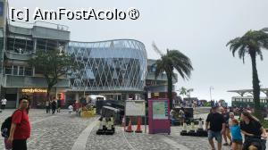 [P10] Peak Galleria este un mall emblematic, cu o punte de observatie cu intrare libera. In interior, sunt o varietate de magazine si restaurante, dar si zone de divertisment. » foto by geani anto
 - 
<span class="allrVoted glyphicon glyphicon-heart hidden" id="av1522695"></span>
<a class="m-l-10 hidden" id="sv1522695" onclick="voting_Foto_DelVot(,1522695,8285)" role="button">șterge vot <span class="glyphicon glyphicon-remove"></span></a>
<a id="v91522695" class=" c-red"  onclick="voting_Foto_SetVot(1522695)" role="button"><span class="glyphicon glyphicon-heart-empty"></span> <b>LIKE</b> = Votează poza</a> <img class="hidden"  id="f1522695W9" src="/imagini/loader.gif" border="0" /><span class="AjErrMes hidden" id="e1522695ErM"></span>