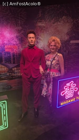 [P12] Turnul Peak gazduieste muzeul Madame Tussauds Hong Kong, unde sunt replici realiste ale unor celebritati, personalitati istorice. » foto by geani anto
 - 
<span class="allrVoted glyphicon glyphicon-heart hidden" id="av1522697"></span>
<a class="m-l-10 hidden" id="sv1522697" onclick="voting_Foto_DelVot(,1522697,8285)" role="button">șterge vot <span class="glyphicon glyphicon-remove"></span></a>
<a id="v91522697" class=" c-red"  onclick="voting_Foto_SetVot(1522697)" role="button"><span class="glyphicon glyphicon-heart-empty"></span> <b>LIKE</b> = Votează poza</a> <img class="hidden"  id="f1522697W9" src="/imagini/loader.gif" border="0" /><span class="AjErrMes hidden" id="e1522697ErM"></span>
