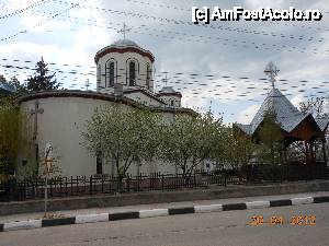 [P39] Giurgiu - Biserica Sf. Gheorghe, vedere din stradă.  » foto by iulianic
 - 
<span class="allrVoted glyphicon glyphicon-heart hidden" id="av413656"></span>
<a class="m-l-10 hidden" id="sv413656" onclick="voting_Foto_DelVot(,413656,8317)" role="button">șterge vot <span class="glyphicon glyphicon-remove"></span></a>
<a id="v9413656" class=" c-red"  onclick="voting_Foto_SetVot(413656)" role="button"><span class="glyphicon glyphicon-heart-empty"></span> <b>LIKE</b> = Votează poza</a> <img class="hidden"  id="f413656W9" src="/imagini/loader.gif" border="0" /><span class="AjErrMes hidden" id="e413656ErM"></span>