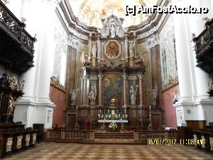 [P03] Sankt Florian - te copleseste emotia ascultand sunetele grave ale orgii si privind minunatele picturi...  » foto by Alina53
 - 
<span class="allrVoted glyphicon glyphicon-heart hidden" id="av400051"></span>
<a class="m-l-10 hidden" id="sv400051" onclick="voting_Foto_DelVot(,400051,8323)" role="button">șterge vot <span class="glyphicon glyphicon-remove"></span></a>
<a id="v9400051" class=" c-red"  onclick="voting_Foto_SetVot(400051)" role="button"><span class="glyphicon glyphicon-heart-empty"></span> <b>LIKE</b> = Votează poza</a> <img class="hidden"  id="f400051W9" src="/imagini/loader.gif" border="0" /><span class="AjErrMes hidden" id="e400051ErM"></span>