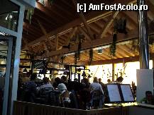 [P14] detaliu din restaurant » foto by TORA INGRID
 - 
<span class="allrVoted glyphicon glyphicon-heart hidden" id="av179163"></span>
<a class="m-l-10 hidden" id="sv179163" onclick="voting_Foto_DelVot(,179163,8323)" role="button">șterge vot <span class="glyphicon glyphicon-remove"></span></a>
<a id="v9179163" class=" c-red"  onclick="voting_Foto_SetVot(179163)" role="button"><span class="glyphicon glyphicon-heart-empty"></span> <b>LIKE</b> = Votează poza</a> <img class="hidden"  id="f179163W9" src="/imagini/loader.gif" border="0" /><span class="AjErrMes hidden" id="e179163ErM"></span>