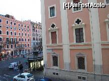 [P03] Vederea de la camera hotelului. Asta e strada care vine de la Termini si da in Via Carlo Alberto, cea care face la dreapta. » foto by TraianS
 - 
<span class="allrVoted glyphicon glyphicon-heart hidden" id="av180761"></span>
<a class="m-l-10 hidden" id="sv180761" onclick="voting_Foto_DelVot(,180761,8375)" role="button">șterge vot <span class="glyphicon glyphicon-remove"></span></a>
<a id="v9180761" class=" c-red"  onclick="voting_Foto_SetVot(180761)" role="button"><span class="glyphicon glyphicon-heart-empty"></span> <b>LIKE</b> = Votează poza</a> <img class="hidden"  id="f180761W9" src="/imagini/loader.gif" border="0" /><span class="AjErrMes hidden" id="e180761ErM"></span>
