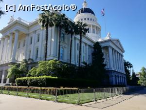 [P07] Cladirea Capitoliul, din Sacramento » foto by lenti
 - 
<span class="allrVoted glyphicon glyphicon-heart hidden" id="av1086280"></span>
<a class="m-l-10 hidden" id="sv1086280" onclick="voting_Foto_DelVot(,1086280,8408)" role="button">șterge vot <span class="glyphicon glyphicon-remove"></span></a>
<a id="v91086280" class=" c-red"  onclick="voting_Foto_SetVot(1086280)" role="button"><span class="glyphicon glyphicon-heart-empty"></span> <b>LIKE</b> = Votează poza</a> <img class="hidden"  id="f1086280W9" src="/imagini/loader.gif" border="0" /><span class="AjErrMes hidden" id="e1086280ErM"></span>