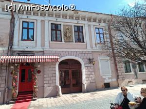 [P22] Cernăuți, Strada Kobylyans’koi, Casa lui Altman » foto by mprofeanu
 - 
<span class="allrVoted glyphicon glyphicon-heart hidden" id="av1507614"></span>
<a class="m-l-10 hidden" id="sv1507614" onclick="voting_Foto_DelVot(,1507614,8421)" role="button">șterge vot <span class="glyphicon glyphicon-remove"></span></a>
<a id="v91507614" class=" c-red"  onclick="voting_Foto_SetVot(1507614)" role="button"><span class="glyphicon glyphicon-heart-empty"></span> <b>LIKE</b> = Votează poza</a> <img class="hidden"  id="f1507614W9" src="/imagini/loader.gif" border="0" /><span class="AjErrMes hidden" id="e1507614ErM"></span>