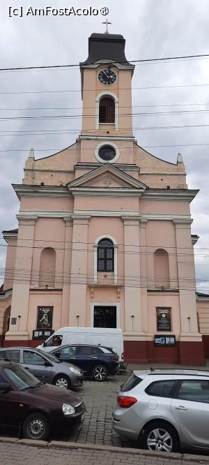[P10] Cernăuți,  Biserica Romano-Catolică Înălțarea Sf. Cruci, Fațada » foto by mprofeanu
 - 
<span class="allrVoted glyphicon glyphicon-heart hidden" id="av1508228"></span>
<a class="m-l-10 hidden" id="sv1508228" onclick="voting_Foto_DelVot(,1508228,8421)" role="button">șterge vot <span class="glyphicon glyphicon-remove"></span></a>
<a id="v91508228" class=" c-red"  onclick="voting_Foto_SetVot(1508228)" role="button"><span class="glyphicon glyphicon-heart-empty"></span> <b>LIKE</b> = Votează poza</a> <img class="hidden"  id="f1508228W9" src="/imagini/loader.gif" border="0" /><span class="AjErrMes hidden" id="e1508228ErM"></span>