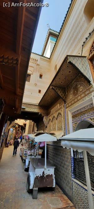 [P29] Fès, Medina, Mausoleul lui Moulay Idriss II, Se vede puțin din Minaret, nu se vizitează » foto by mprofeanu
 - 
<span class="allrVoted glyphicon glyphicon-heart hidden" id="av1465333"></span>
<a class="m-l-10 hidden" id="sv1465333" onclick="voting_Foto_DelVot(,1465333,8506)" role="button">șterge vot <span class="glyphicon glyphicon-remove"></span></a>
<a id="v91465333" class=" c-red"  onclick="voting_Foto_SetVot(1465333)" role="button"><span class="glyphicon glyphicon-heart-empty"></span> <b>LIKE</b> = Votează poza</a> <img class="hidden"  id="f1465333W9" src="/imagini/loader.gif" border="0" /><span class="AjErrMes hidden" id="e1465333ErM"></span>