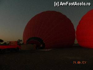 P01 [SEP-2011] Am ajuns la locul de decolare exact la timp pentru a vedea si umflarea baloanelor