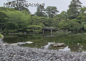 [P19] Podul Keyakibashi duce la o mica insula cu o padure deasa, pe care nu o putem explora. Cand regina Elisabeta a vizitat Palatul Imperial de la Kyoto, a hranit pestii de pe acest pod. » foto by geani anto
 - 
<span class="allrVoted glyphicon glyphicon-heart hidden" id="av1448419"></span>
<a class="m-l-10 hidden" id="sv1448419" onclick="voting_Foto_DelVot(,1448419,8571)" role="button">șterge vot <span class="glyphicon glyphicon-remove"></span></a>
<a id="v91448419" class=" c-red"  onclick="voting_Foto_SetVot(1448419)" role="button"><span class="glyphicon glyphicon-heart-empty"></span> <b>LIKE</b> = Votează poza</a> <img class="hidden"  id="f1448419W9" src="/imagini/loader.gif" border="0" /><span class="AjErrMes hidden" id="e1448419ErM"></span>