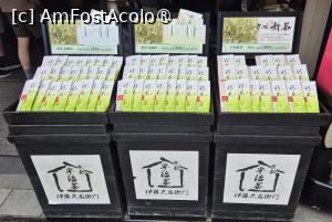 [P01] In Uji, strada pietonala Omotesando este gazda ceainariilor, a magazinelor vechi de sute de ani, in care se vinde ceai si produse din matcha (ceai verde sub forma de pudra), gyokuro (ceai verde de inalta calitate) si sencha (ceai verde obisnuit), cultivate local in Uji. Aici puteti incerca galuste „dango”, taitei, inghetata si gogosi, toate cu aroma de ceai. » foto by geani anto
 - 
<span class="allrVoted glyphicon glyphicon-heart hidden" id="av1453659"></span>
<a class="m-l-10 hidden" id="sv1453659" onclick="voting_Foto_DelVot(,1453659,8571)" role="button">șterge vot <span class="glyphicon glyphicon-remove"></span></a>
<a id="v91453659" class=" c-red"  onclick="voting_Foto_SetVot(1453659)" role="button"><span class="glyphicon glyphicon-heart-empty"></span> <b>LIKE</b> = Votează poza</a> <img class="hidden"  id="f1453659W9" src="/imagini/loader.gif" border="0" /><span class="AjErrMes hidden" id="e1453659ErM"></span>