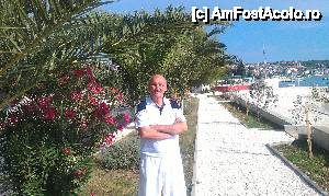 [P18] Una din frumoasele alei cu palmieri şi flori de lângă golful Saldun, insula Ciovo. Trogir, Croaţia.  » foto by traian.leuca †
 - 
<span class="allrVoted glyphicon glyphicon-heart hidden" id="av462958"></span>
<a class="m-l-10 hidden" id="sv462958" onclick="voting_Foto_DelVot(,462958,8631)" role="button">șterge vot <span class="glyphicon glyphicon-remove"></span></a>
<a id="v9462958" class=" c-red"  onclick="voting_Foto_SetVot(462958)" role="button"><span class="glyphicon glyphicon-heart-empty"></span> <b>LIKE</b> = Votează poza</a> <img class="hidden"  id="f462958W9" src="/imagini/loader.gif" border="0" /><span class="AjErrMes hidden" id="e462958ErM"></span>