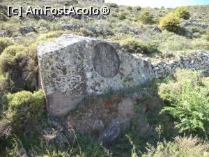 [P13] Icoana Maicii Domnului sculptata in piatra intalnita pe drumul catre Manastirea Sf Nectarie » foto by ojitos
 - 
<span class="allrVoted glyphicon glyphicon-heart hidden" id="av784741"></span>
<a class="m-l-10 hidden" id="sv784741" onclick="voting_Foto_DelVot(,784741,8651)" role="button">șterge vot <span class="glyphicon glyphicon-remove"></span></a>
<a id="v9784741" class=" c-red"  onclick="voting_Foto_SetVot(784741)" role="button"><span class="glyphicon glyphicon-heart-empty"></span> <b>LIKE</b> = Votează poza</a> <img class="hidden"  id="f784741W9" src="/imagini/loader.gif" border="0" /><span class="AjErrMes hidden" id="e784741ErM"></span>