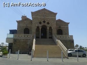 P03 [JUN-2016] O biserică grecească din Pafos, chiar lângă hotelul nostru. 