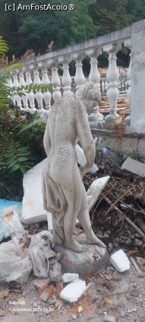 [P48] Vechile Bai din Geoagiu » foto by gado
 - 
<span class="allrVoted glyphicon glyphicon-heart hidden" id="av1526015"></span>
<a class="m-l-10 hidden" id="sv1526015" onclick="voting_Foto_DelVot(,1526015,8815)" role="button">șterge vot <span class="glyphicon glyphicon-remove"></span></a>
<a id="v91526015" class=" c-red"  onclick="voting_Foto_SetVot(1526015)" role="button"><span class="glyphicon glyphicon-heart-empty"></span> <b>LIKE</b> = Votează poza</a> <img class="hidden"  id="f1526015W9" src="/imagini/loader.gif" border="0" /><span class="AjErrMes hidden" id="e1526015ErM"></span>