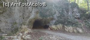 [P51] Grota Haiducilor » foto by gado
 - 
<span class="allrVoted glyphicon glyphicon-heart hidden" id="av1526018"></span>
<a class="m-l-10 hidden" id="sv1526018" onclick="voting_Foto_DelVot(,1526018,8815)" role="button">șterge vot <span class="glyphicon glyphicon-remove"></span></a>
<a id="v91526018" class=" c-red"  onclick="voting_Foto_SetVot(1526018)" role="button"><span class="glyphicon glyphicon-heart-empty"></span> <b>LIKE</b> = Votează poza</a> <img class="hidden"  id="f1526018W9" src="/imagini/loader.gif" border="0" /><span class="AjErrMes hidden" id="e1526018ErM"></span>