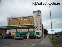 [P01] Holiday Inn Express Newbury Park London Hotel » foto by Dragoș_MD
 - 
<span class="allrVoted glyphicon glyphicon-heart hidden" id="av200536"></span>
<a class="m-l-10 hidden" id="sv200536" onclick="voting_Foto_DelVot(,200536,8889)" role="button">șterge vot <span class="glyphicon glyphicon-remove"></span></a>
<a id="v9200536" class=" c-red"  onclick="voting_Foto_SetVot(200536)" role="button"><span class="glyphicon glyphicon-heart-empty"></span> <b>LIKE</b> = Votează poza</a> <img class="hidden"  id="f200536W9" src="/imagini/loader.gif" border="0" /><span class="AjErrMes hidden" id="e200536ErM"></span>