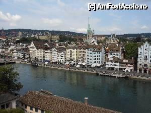 [P01] Zürich - Limmatquai şi panorama oraşului cu turla de la Fraumünster.  » foto by iulianic
 - 
<span class="allrVoted glyphicon glyphicon-heart hidden" id="av417829"></span>
<a class="m-l-10 hidden" id="sv417829" onclick="voting_Foto_DelVot(,417829,8927)" role="button">șterge vot <span class="glyphicon glyphicon-remove"></span></a>
<a id="v9417829" class=" c-red"  onclick="voting_Foto_SetVot(417829)" role="button"><span class="glyphicon glyphicon-heart-empty"></span> <b>LIKE</b> = Votează poza</a> <img class="hidden"  id="f417829W9" src="/imagini/loader.gif" border="0" /><span class="AjErrMes hidden" id="e417829ErM"></span>