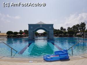 P02 [SEP-2020] Hilton Dalaman Sarigerme - piscina principală şi zona cu jacuzzi