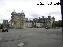 [P101] Holyroodhouse Palace... » foto by TraianS
 - 
<span class="allrVoted glyphicon glyphicon-heart hidden" id="av204757"></span>
<a class="m-l-10 hidden" id="sv204757" onclick="voting_Foto_DelVot(,204757,9014)" role="button">șterge vot <span class="glyphicon glyphicon-remove"></span></a>
<a id="v9204757" class=" c-red"  onclick="voting_Foto_SetVot(204757)" role="button"><span class="glyphicon glyphicon-heart-empty"></span> <b>LIKE</b> = Votează poza</a> <img class="hidden"  id="f204757W9" src="/imagini/loader.gif" border="0" /><span class="AjErrMes hidden" id="e204757ErM"></span>