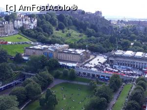 [P53] Vedere din Monumentul lui Scott catre Castelul din Edinburgh.  » foto by Aurici
 - 
<span class="allrVoted glyphicon glyphicon-heart hidden" id="av908684"></span>
<a class="m-l-10 hidden" id="sv908684" onclick="voting_Foto_DelVot(,908684,9014)" role="button">șterge vot <span class="glyphicon glyphicon-remove"></span></a>
<a id="v9908684" class=" c-red"  onclick="voting_Foto_SetVot(908684)" role="button"><span class="glyphicon glyphicon-heart-empty"></span> <b>LIKE</b> = Votează poza</a> <img class="hidden"  id="f908684W9" src="/imagini/loader.gif" border="0" /><span class="AjErrMes hidden" id="e908684ErM"></span>