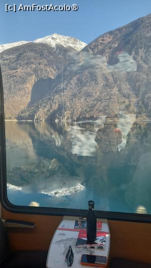 [P19] Lacul Como în Italia » foto by mariana07
 - 
<span class="allrVoted glyphicon glyphicon-heart hidden" id="av1529212"></span>
<a class="m-l-10 hidden" id="sv1529212" onclick="voting_Foto_DelVot(,1529212,9043)" role="button">șterge vot <span class="glyphicon glyphicon-remove"></span></a>
<a id="v91529212" class=" c-red"  onclick="voting_Foto_SetVot(1529212)" role="button"><span class="glyphicon glyphicon-heart-empty"></span> <b>LIKE</b> = Votează poza</a> <img class="hidden"  id="f1529212W9" src="/imagini/loader.gif" border="0" /><span class="AjErrMes hidden" id="e1529212ErM"></span>