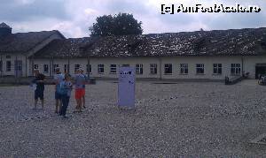 [P06] Fostă clădire administrativă, astăzi muzeu, în lagărul de exterminare Dachau, Germania.  » foto by traian.leuca †
 - 
<span class="allrVoted glyphicon glyphicon-heart hidden" id="av581545"></span>
<a class="m-l-10 hidden" id="sv581545" onclick="voting_Foto_DelVot(,581545,9209)" role="button">șterge vot <span class="glyphicon glyphicon-remove"></span></a>
<a id="v9581545" class=" c-red"  onclick="voting_Foto_SetVot(581545)" role="button"><span class="glyphicon glyphicon-heart-empty"></span> <b>LIKE</b> = Votează poza</a> <img class="hidden"  id="f581545W9" src="/imagini/loader.gif" border="0" /><span class="AjErrMes hidden" id="e581545ErM"></span>