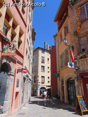 [P31] la pas prin Vieux Lyon » foto by Yolanda
 - 
<span class="allrVoted glyphicon glyphicon-heart hidden" id="av1541892"></span>
<a class="m-l-10 hidden" id="sv1541892" onclick="voting_Foto_DelVot(,1541892,9297)" role="button">șterge vot <span class="glyphicon glyphicon-remove"></span></a>
<a id="v91541892" class=" c-red"  onclick="voting_Foto_SetVot(1541892)" role="button"><span class="glyphicon glyphicon-heart-empty"></span> <b>LIKE</b> = Votează poza</a> <img class="hidden"  id="f1541892W9" src="/imagini/loader.gif" border="0" /><span class="AjErrMes hidden" id="e1541892ErM"></span>