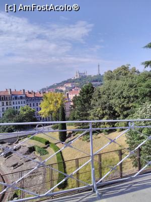 [P10] Amphitheatre des Trois Gaules și în fundal colina Fourviere vazute de pe Montée de la Grand'Côte » foto by Carmen Ion
 - 
<span class="allrVoted glyphicon glyphicon-heart hidden" id="av931123"></span>
<a class="m-l-10 hidden" id="sv931123" onclick="voting_Foto_DelVot(,931123,9297)" role="button">șterge vot <span class="glyphicon glyphicon-remove"></span></a>
<a id="v9931123" class=" c-red"  onclick="voting_Foto_SetVot(931123)" role="button"><span class="glyphicon glyphicon-heart-empty"></span> <b>LIKE</b> = Votează poza</a> <img class="hidden"  id="f931123W9" src="/imagini/loader.gif" border="0" /><span class="AjErrMes hidden" id="e931123ErM"></span>