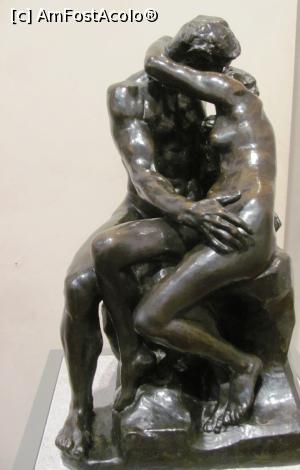 [P02] Auguste Rodin - Le Baiser (vers. 1882)  » foto by Radu Tudoran
 - 
<span class="allrVoted glyphicon glyphicon-heart hidden" id="av764286"></span>
<a class="m-l-10 hidden" id="sv764286" onclick="voting_Foto_DelVot(,764286,9297)" role="button">șterge vot <span class="glyphicon glyphicon-remove"></span></a>
<a id="v9764286" class=" c-red"  onclick="voting_Foto_SetVot(764286)" role="button"><span class="glyphicon glyphicon-heart-empty"></span> <b>LIKE</b> = Votează poza</a> <img class="hidden"  id="f764286W9" src="/imagini/loader.gif" border="0" /><span class="AjErrMes hidden" id="e764286ErM"></span>