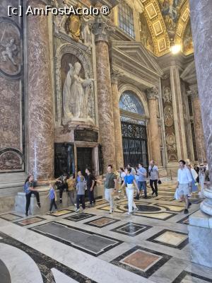 [P60] San Pietro in Vaticano » foto by adso
 - 
<span class="allrVoted glyphicon glyphicon-heart hidden" id="av1493801"></span>
<a class="m-l-10 hidden" id="sv1493801" onclick="voting_Foto_DelVot(,1493801,9312)" role="button">șterge vot <span class="glyphicon glyphicon-remove"></span></a>
<a id="v91493801" class=" c-red"  onclick="voting_Foto_SetVot(1493801)" role="button"><span class="glyphicon glyphicon-heart-empty"></span> <b>LIKE</b> = Votează poza</a> <img class="hidden"  id="f1493801W9" src="/imagini/loader.gif" border="0" /><span class="AjErrMes hidden" id="e1493801ErM"></span>