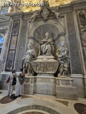 [P62] San Pietro in Vaticano » foto by adso
 - 
<span class="allrVoted glyphicon glyphicon-heart hidden" id="av1493803"></span>
<a class="m-l-10 hidden" id="sv1493803" onclick="voting_Foto_DelVot(,1493803,9312)" role="button">șterge vot <span class="glyphicon glyphicon-remove"></span></a>
<a id="v91493803" class=" c-red"  onclick="voting_Foto_SetVot(1493803)" role="button"><span class="glyphicon glyphicon-heart-empty"></span> <b>LIKE</b> = Votează poza</a> <img class="hidden"  id="f1493803W9" src="/imagini/loader.gif" border="0" /><span class="AjErrMes hidden" id="e1493803ErM"></span>