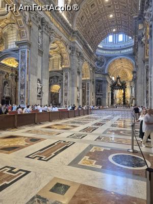 [P85] San Pietro in Vaticano » foto by adso
 - 
<span class="allrVoted glyphicon glyphicon-heart hidden" id="av1493826"></span>
<a class="m-l-10 hidden" id="sv1493826" onclick="voting_Foto_DelVot(,1493826,9312)" role="button">șterge vot <span class="glyphicon glyphicon-remove"></span></a>
<a id="v91493826" class=" c-red"  onclick="voting_Foto_SetVot(1493826)" role="button"><span class="glyphicon glyphicon-heart-empty"></span> <b>LIKE</b> = Votează poza</a> <img class="hidden"  id="f1493826W9" src="/imagini/loader.gif" border="0" /><span class="AjErrMes hidden" id="e1493826ErM"></span>