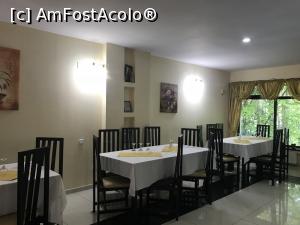 P04 [MAY-2019] Mâncare gustoasă într-un peisaj de vis - interior restaurant
