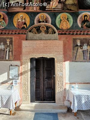 P11 [JAN-2023] Pisanie și ancadrament ușă - biserica din piatră.