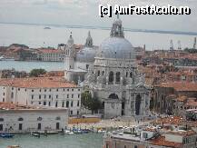 [P14] Venezia-Chiesa di Santa Maria della Salute (vazuta de sus) » foto by Gioia
 - 
<span class="allrVoted glyphicon glyphicon-heart hidden" id="av236500"></span>
<a class="m-l-10 hidden" id="sv236500" onclick="voting_Foto_DelVot(,236500,9702)" role="button">șterge vot <span class="glyphicon glyphicon-remove"></span></a>
<a id="v9236500" class=" c-red"  onclick="voting_Foto_SetVot(236500)" role="button"><span class="glyphicon glyphicon-heart-empty"></span> <b>LIKE</b> = Votează poza</a> <img class="hidden"  id="f236500W9" src="/imagini/loader.gif" border="0" /><span class="AjErrMes hidden" id="e236500ErM"></span>