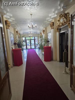 [P16] Holul din hotel » foto by Mirinda
 - 
<span class="allrVoted glyphicon glyphicon-heart hidden" id="av1535669"></span>
<a class="m-l-10 hidden" id="sv1535669" onclick="voting_Foto_DelVot(,1535669,9738)" role="button">șterge vot <span class="glyphicon glyphicon-remove"></span></a>
<a id="v91535669" class=" c-red"  onclick="voting_Foto_SetVot(1535669)" role="button"><span class="glyphicon glyphicon-heart-empty"></span> <b>LIKE</b> = Votează poza</a> <img class="hidden"  id="f1535669W9" src="/imagini/loader.gif" border="0" /><span class="AjErrMes hidden" id="e1535669ErM"></span>