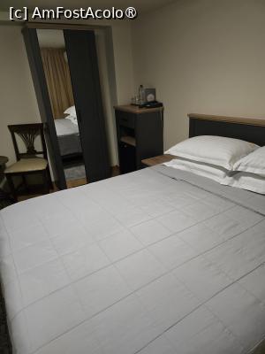 [P18] Camera de hotel  » foto by Mirinda
 - 
<span class="allrVoted glyphicon glyphicon-heart hidden" id="av1535671"></span>
<a class="m-l-10 hidden" id="sv1535671" onclick="voting_Foto_DelVot(,1535671,9738)" role="button">șterge vot <span class="glyphicon glyphicon-remove"></span></a>
<a id="v91535671" class=" c-red"  onclick="voting_Foto_SetVot(1535671)" role="button"><span class="glyphicon glyphicon-heart-empty"></span> <b>LIKE</b> = Votează poza</a> <img class="hidden"  id="f1535671W9" src="/imagini/loader.gif" border="0" /><span class="AjErrMes hidden" id="e1535671ErM"></span>