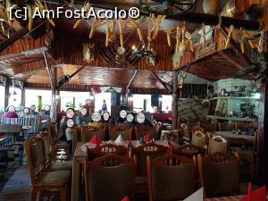 [P22] Restaurantul ”Cascada”, Slănic Moldova - imagine din interior.  » foto by Floryn81
 - 
<span class="allrVoted glyphicon glyphicon-heart hidden" id="av1091255"></span>
<a class="m-l-10 hidden" id="sv1091255" onclick="voting_Foto_DelVot(,1091255,9750)" role="button">șterge vot <span class="glyphicon glyphicon-remove"></span></a>
<a id="v91091255" class=" c-red"  onclick="voting_Foto_SetVot(1091255)" role="button"><span class="glyphicon glyphicon-heart-empty"></span> <b>LIKE</b> = Votează poza</a> <img class="hidden"  id="f1091255W9" src="/imagini/loader.gif" border="0" /><span class="AjErrMes hidden" id="e1091255ErM"></span>