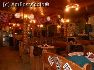 [P10] Restaurant “Taverna Slănicului” - Slănic Moldova. Interior. » foto by iulianic
 - 
<span class="allrVoted glyphicon glyphicon-heart hidden" id="av1230593"></span>
<a class="m-l-10 hidden" id="sv1230593" onclick="voting_Foto_DelVot(,1230593,9750)" role="button">șterge vot <span class="glyphicon glyphicon-remove"></span></a>
<a id="v91230593" class=" c-red"  onclick="voting_Foto_SetVot(1230593)" role="button"><span class="glyphicon glyphicon-heart-empty"></span> <b>LIKE</b> = Votează poza</a> <img class="hidden"  id="f1230593W9" src="/imagini/loader.gif" border="0" /><span class="AjErrMes hidden" id="e1230593ErM"></span>