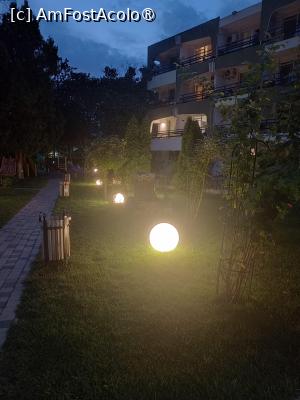 [P09] Seri relaxante petrecute în grădina hotelului » foto by mnn
 - 
<span class="allrVoted glyphicon glyphicon-heart hidden" id="av1494364"></span>
<a class="m-l-10 hidden" id="sv1494364" onclick="voting_Foto_DelVot(,1494364,9820)" role="button">șterge vot <span class="glyphicon glyphicon-remove"></span></a>
<a id="v91494364" class=" c-red"  onclick="voting_Foto_SetVot(1494364)" role="button"><span class="glyphicon glyphicon-heart-empty"></span> <b>LIKE</b> = Votează poza</a> <img class="hidden"  id="f1494364W9" src="/imagini/loader.gif" border="0" /><span class="AjErrMes hidden" id="e1494364ErM"></span>