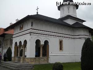 P02 [MAY-2014] Manastirea Brancoveanu, o bijuterie arhitectonica a ortodoxismului romanesc. 