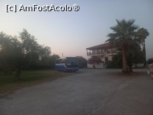 [P07] Hotelul așa cum se vede de la intrare » foto by mnn
 - 
<span class="allrVoted glyphicon glyphicon-heart hidden" id="av1494024"></span>
<a class="m-l-10 hidden" id="sv1494024" onclick="voting_Foto_DelVot(,1494024,9890)" role="button">șterge vot <span class="glyphicon glyphicon-remove"></span></a>
<a id="v91494024" class=" c-red"  onclick="voting_Foto_SetVot(1494024)" role="button"><span class="glyphicon glyphicon-heart-empty"></span> <b>LIKE</b> = Votează poza</a> <img class="hidden"  id="f1494024W9" src="/imagini/loader.gif" border="0" /><span class="AjErrMes hidden" id="e1494024ErM"></span>