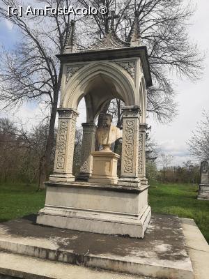 [P16] Cimitirul armenesc » foto by adso
 - 
<span class="allrVoted glyphicon glyphicon-heart hidden" id="av1529560"></span>
<a class="m-l-10 hidden" id="sv1529560" onclick="voting_Foto_DelVot(,1529560,9996)" role="button">șterge vot <span class="glyphicon glyphicon-remove"></span></a>
<a id="v91529560" class=" c-red"  onclick="voting_Foto_SetVot(1529560)" role="button"><span class="glyphicon glyphicon-heart-empty"></span> <b>LIKE</b> = Votează poza</a> <img class="hidden"  id="f1529560W9" src="/imagini/loader.gif" border="0" /><span class="AjErrMes hidden" id="e1529560ErM"></span>