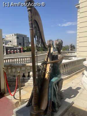[P20] Statuie de lângă Teatrul Național » foto by Yersinia Pestis
 - 
<span class="allrVoted glyphicon glyphicon-heart hidden" id="av1542355"></span>
<a class="m-l-10 hidden" id="sv1542355" onclick="voting_Foto_DelVot(,1542355,10053)" role="button">șterge vot <span class="glyphicon glyphicon-remove"></span></a>
<a id="v91542355" class=" c-red"  onclick="voting_Foto_SetVot(1542355)" role="button"><span class="glyphicon glyphicon-heart-empty"></span> <b>LIKE</b> = Votează poza</a> <img class="hidden"  id="f1542355W9" src="/imagini/loader.gif" border="0" /><span class="AjErrMes hidden" id="e1542355ErM"></span>