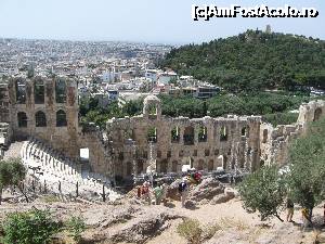 P08 [MAY-2015] 8. Ruinele Teatrului lui Herodes Atticus văzut de sus, de pe Acropole. 